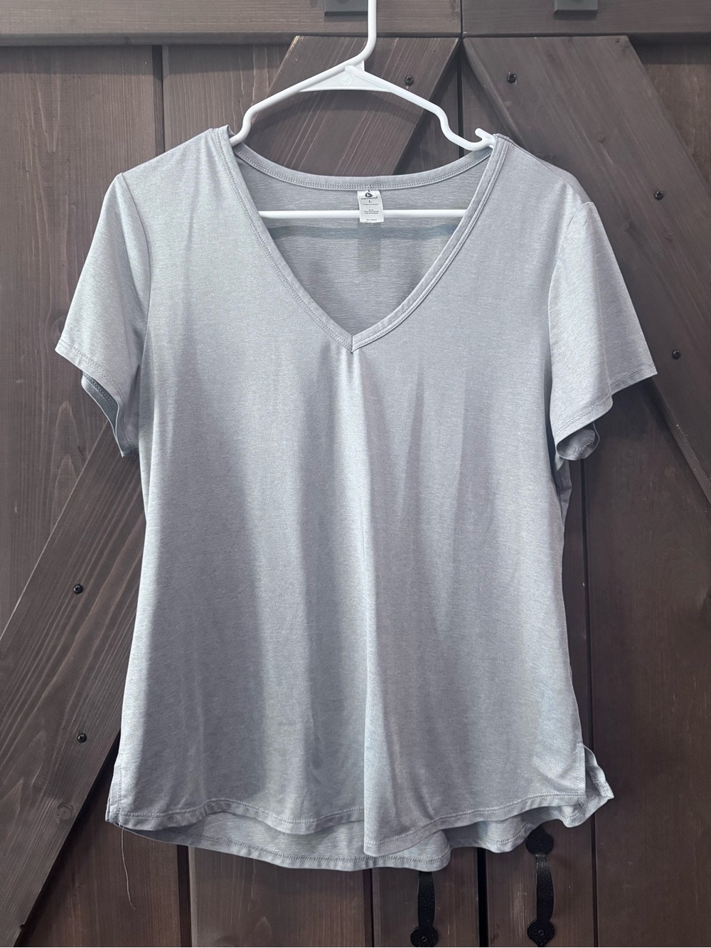 90 Degree By Reflex Light Gray V-Neck Short Sleeve Tee